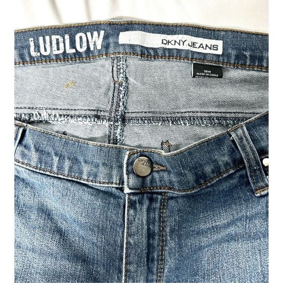 Sale: Dkny Jean Capris Size 16W - Picture 5 of 5